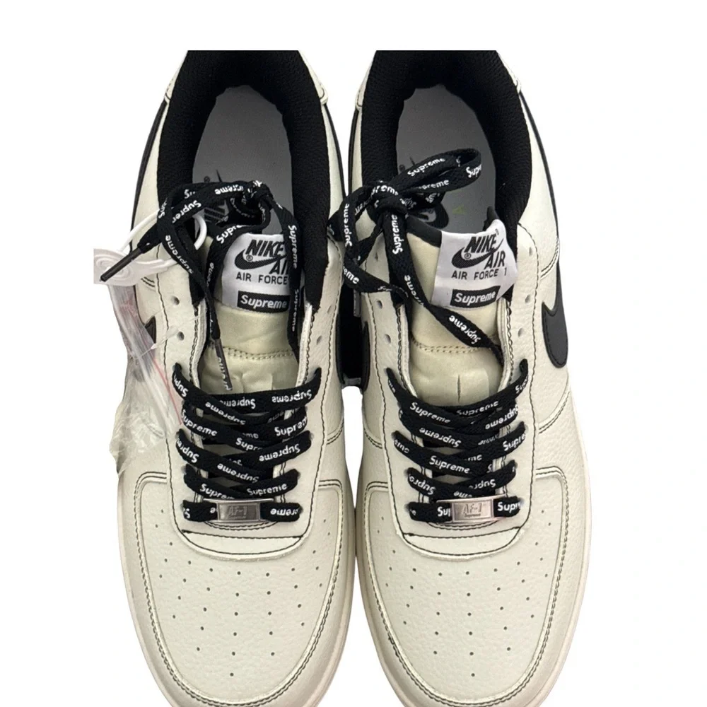 New Nike Air-force  low 1. 10.5